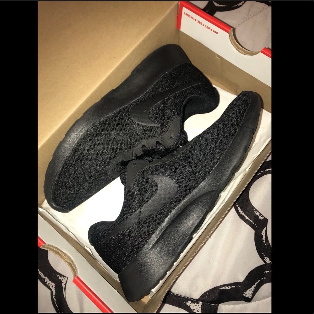 Womens Nike Tanjun